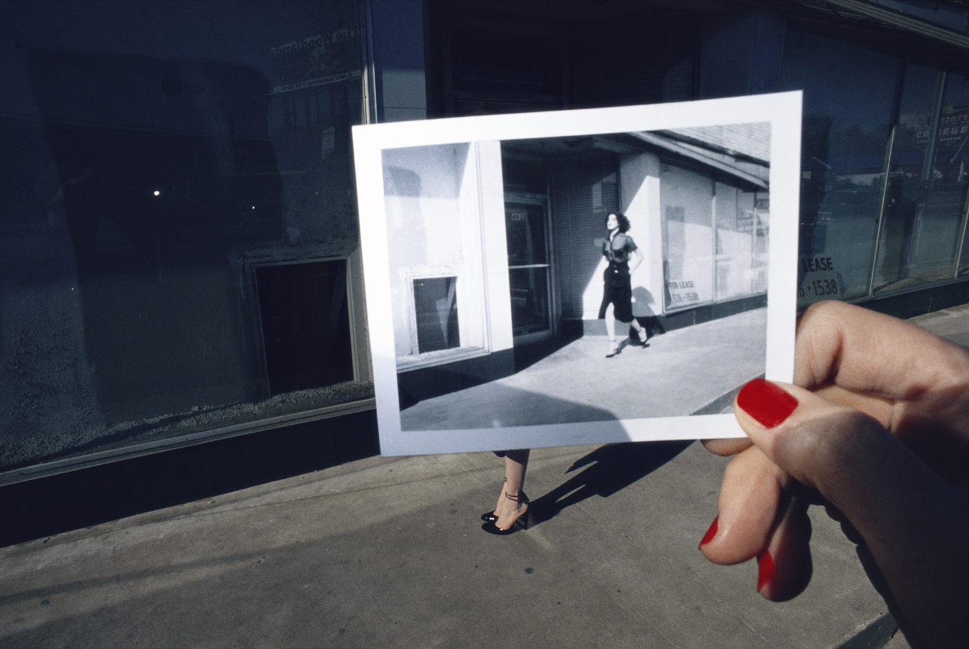 アート・デザイン・音楽 EXHIBIT A Guy Bourdin Exhibit A - Guy Bourdin